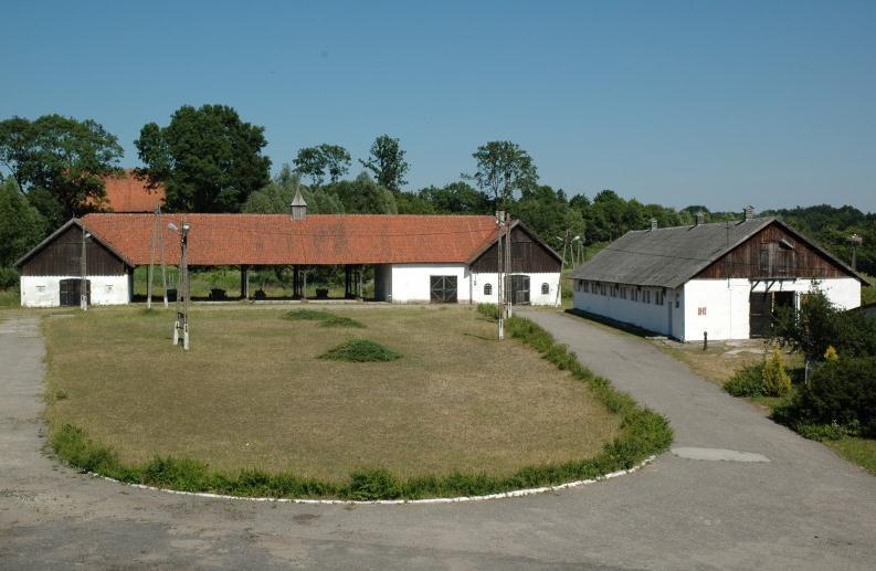 亚努夫农场酒店 Janów 外观 照片