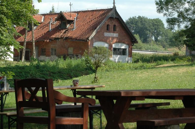 亚努夫农场酒店 Janów 外观 照片